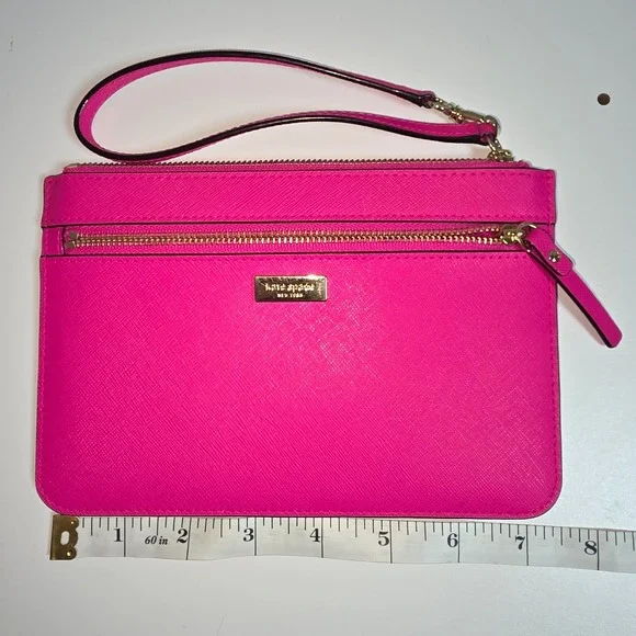 Kate Spade New York Wallets Womens Laurel Way Tinie Pink Leather Zip Wristlet - Picture 1 of 5